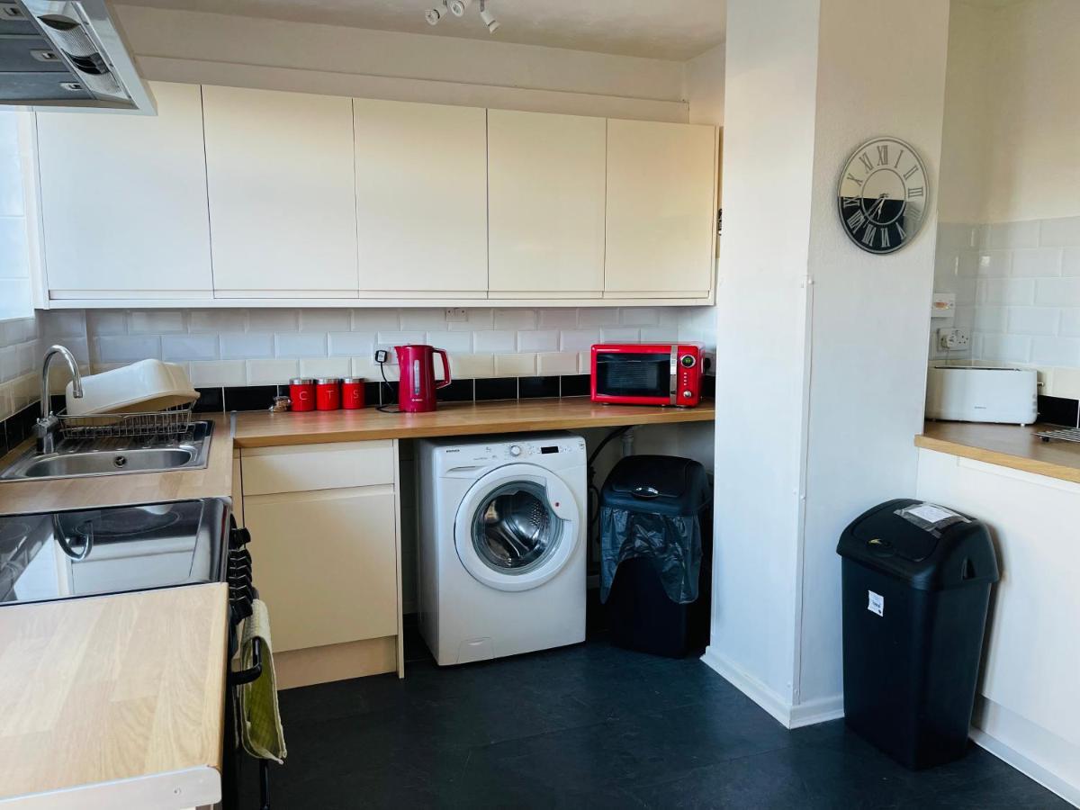 St Ives, King Bed Cosy Home, Parking, Fast Wi Fi St. Ives Exterior photo